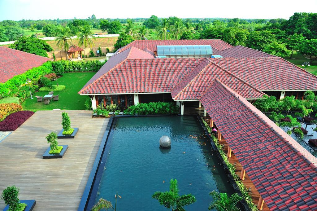 Madhubhan Resort & Spa Anand Exterior photo