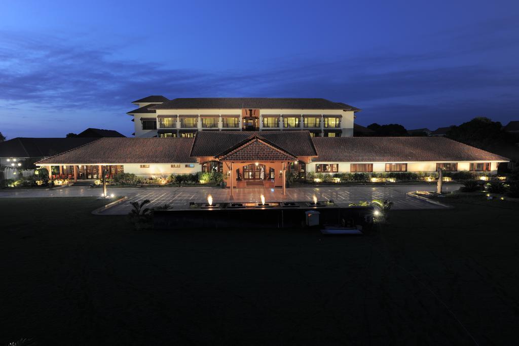 Madhubhan Resort & Spa Anand Exterior photo