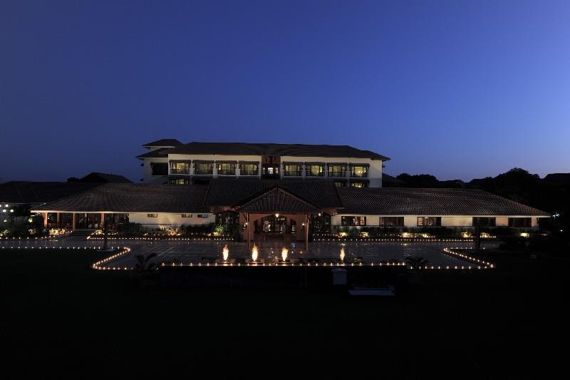 Madhubhan Resort & Spa Anand Exterior photo